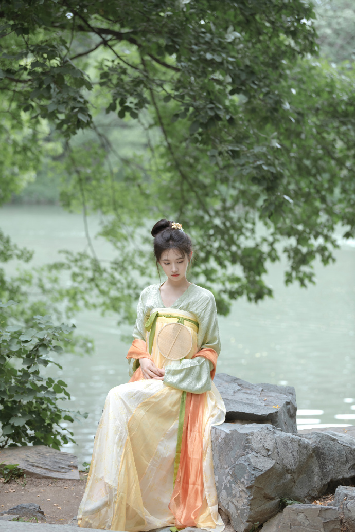 葬送的芙莉莲 封面